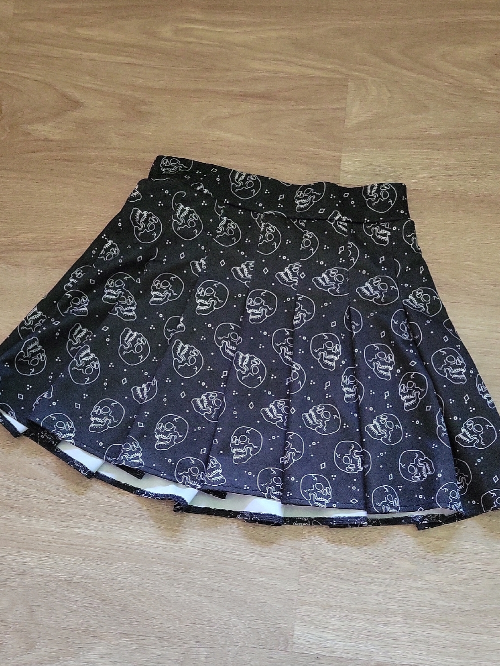 Women's Black Skull Print Circle Skirt - Flared Skater